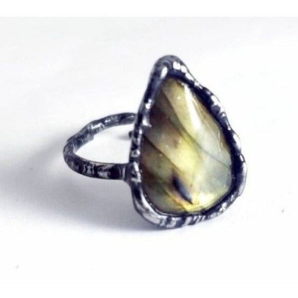 Labradorite Crystal Ring - Picture 10 of 12